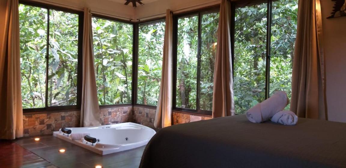 Tropical Suites & Villas La Fortuna Екстер'єр фото