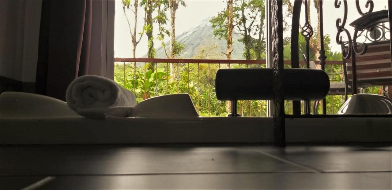 Tropical Suites & Villas La Fortuna Екстер'єр фото