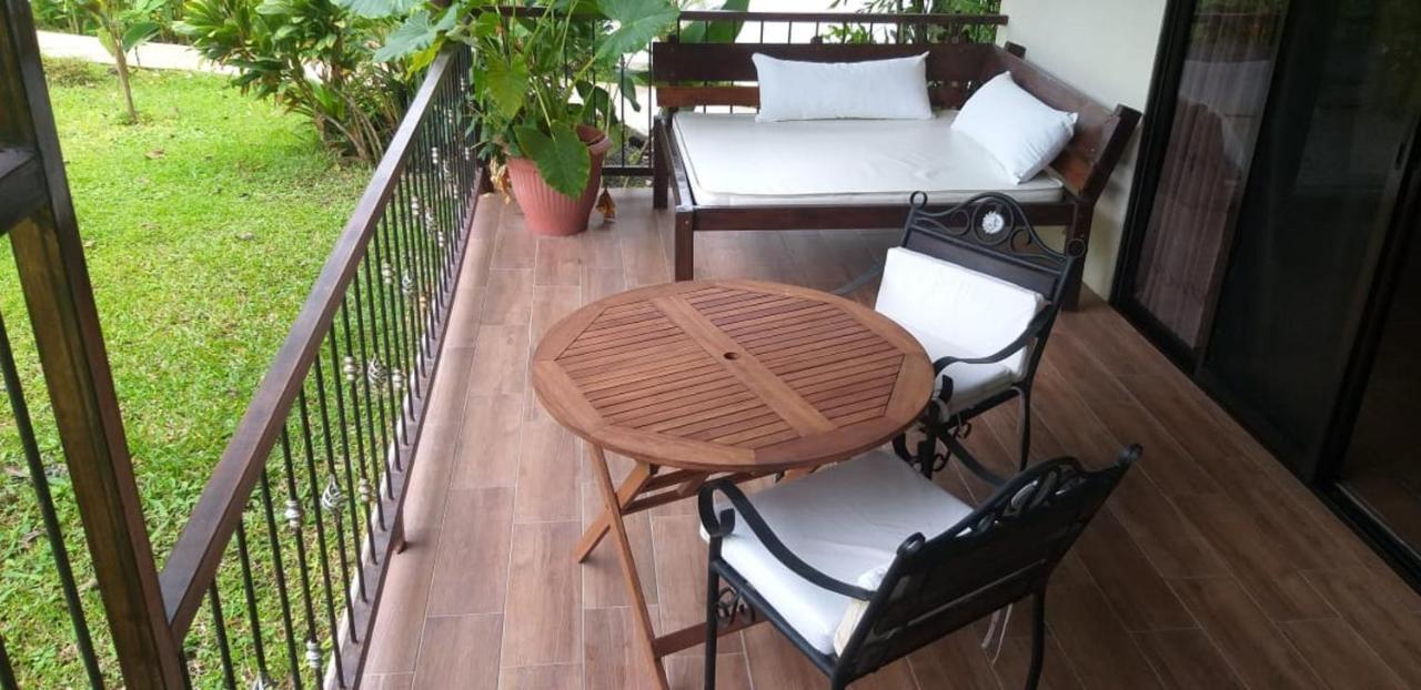 Tropical Suites & Villas La Fortuna Екстер'єр фото